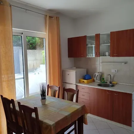Apartment Seafront Kreso *