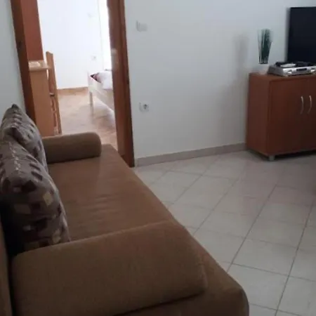Apartment Seafront Kreso Blace