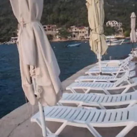 Seafront Kreso Apartment
